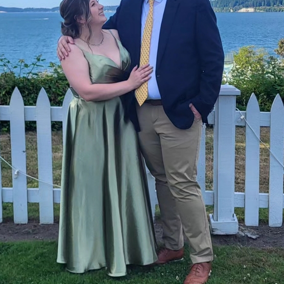 AW Rosemarie Dress - Crystal Satin - Fennel Seed - Picture 5 of 13